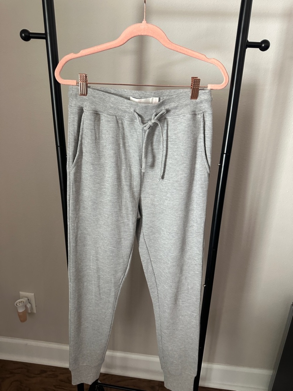 Rachel Parcell Gray Knit Drawstring Joggers